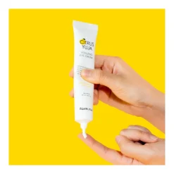 Contorno con Vitamina C Farmstay Citrus Yuja Vitalizing Eye Cream 45ml